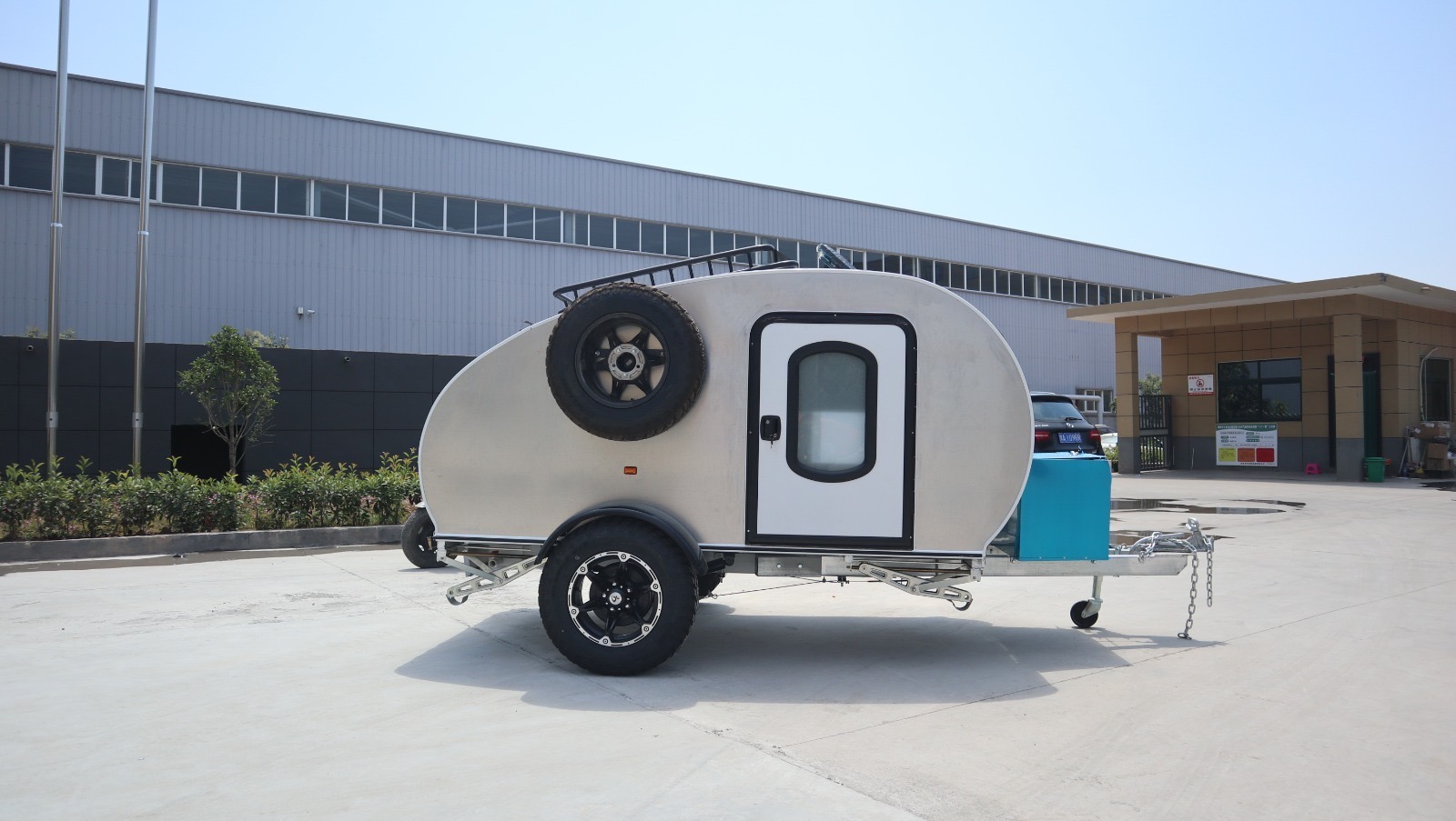 Side view of a lightweight teardrop camper trailer built in NSW